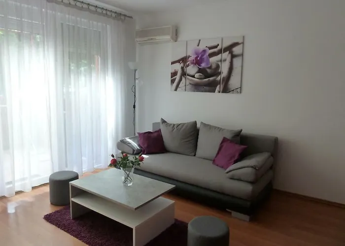 Rose Apartman
